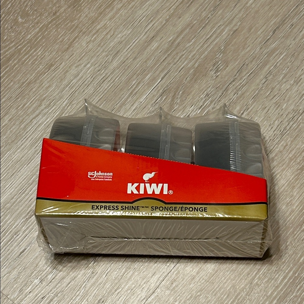 KIWI Express Shine Shoe Polish Sponges THREE PACK